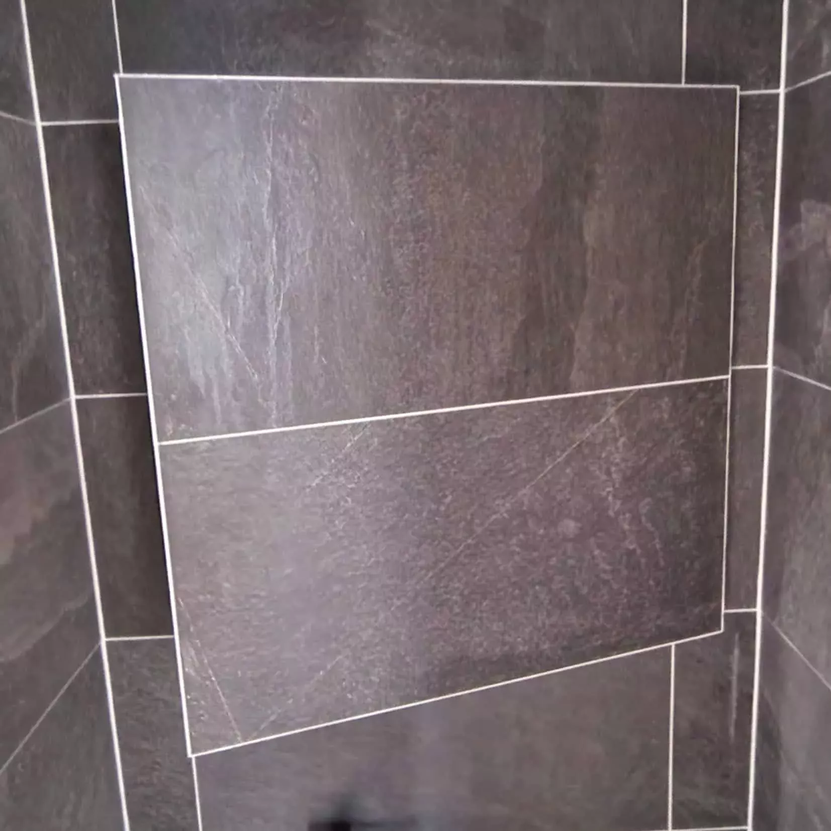 Voděodolná revizní dvířka pod obklad 700x1200