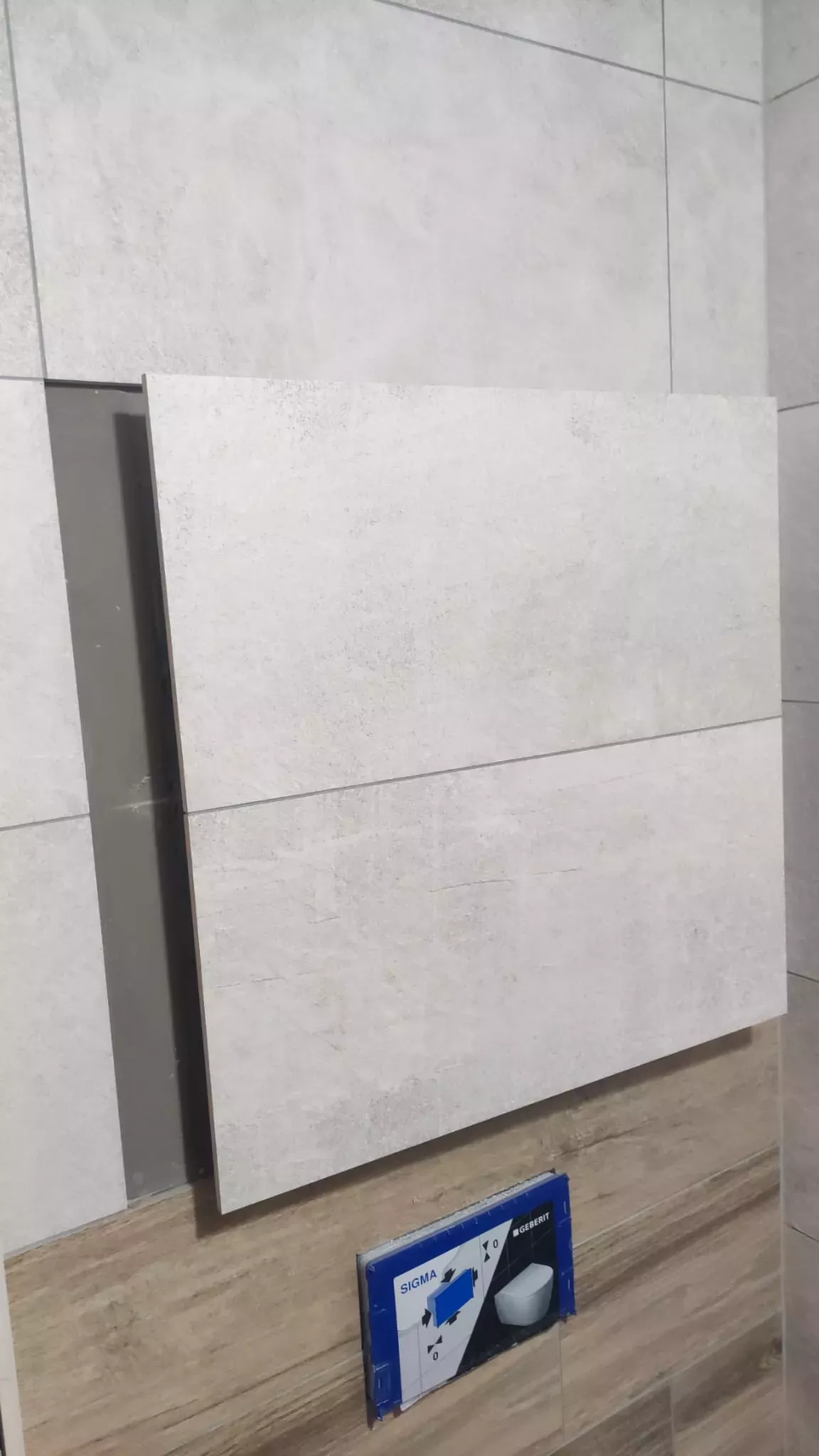 Voděodolná revizní dvířka pod obklad 800x1000